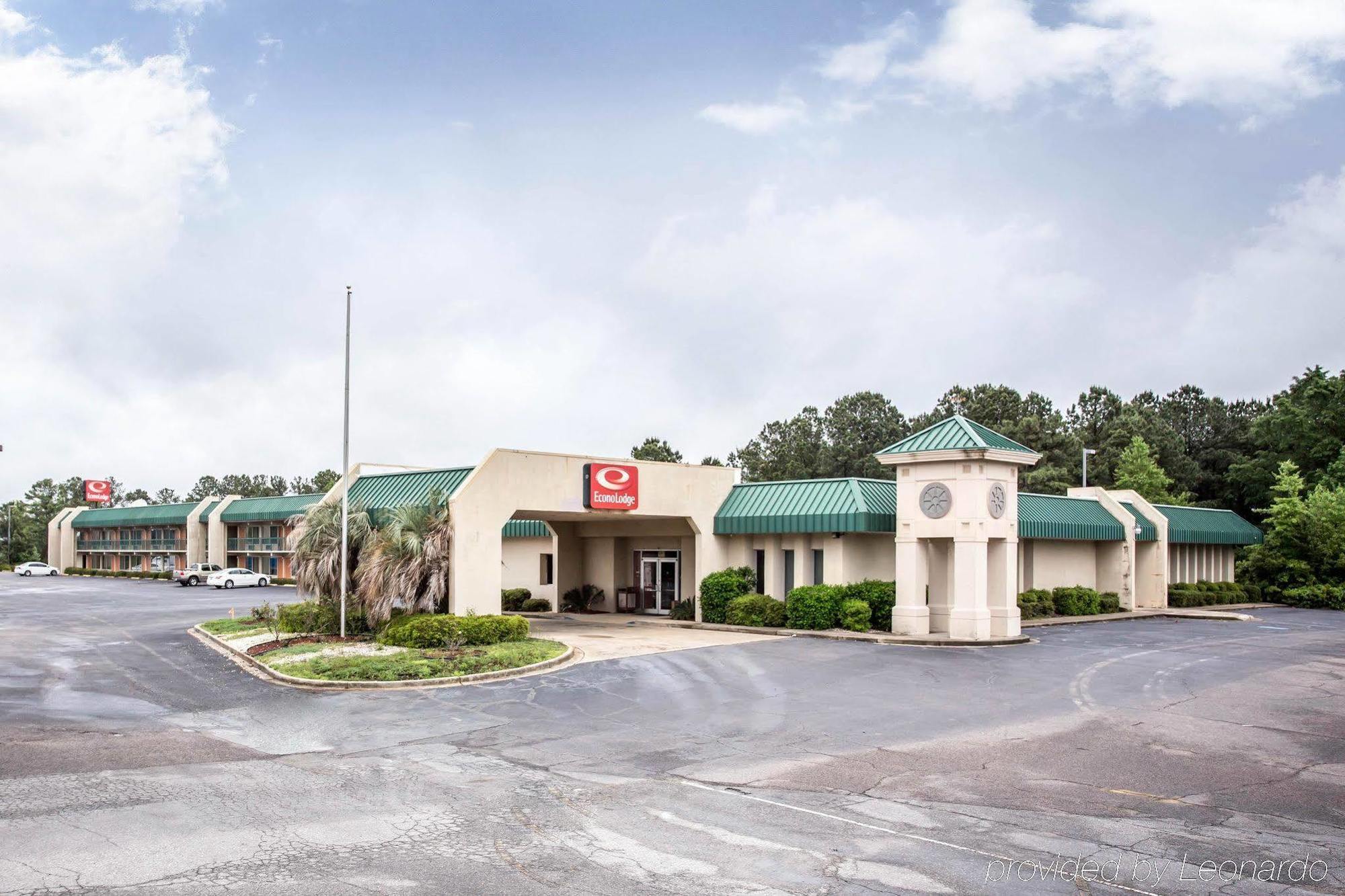 Rodeway Inn & Conference Center Columbia Exterior photo